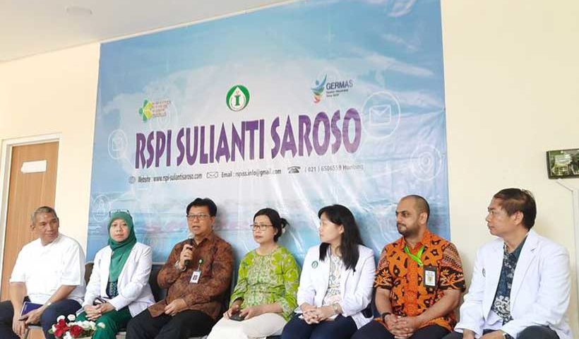 Konferensi pers di RSPI Sulianti Saroso, Jakarta Utara, Jumat (13/3/2020).(KOMPAS.COM/RYANA ARYADITA) Artikel ini telah tayang di Kompas.com dengan judul "Pasien Pertama Positif Corona Dinyatakan Sembuh, Sudah Bisa Pulang Sore Ini", https://megapolitan.kompas.com/read/2020/03/13/11352541/pasien-pertama-positif-corona-dinyatakan-sembuh-sudah-bisa-pulang-sore?page=all. Penulis : Ryana Aryadita Umasugi Editor : Jessi Carina